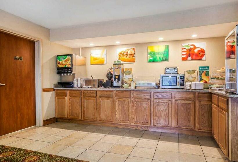 ホテル Tahlequah Inn