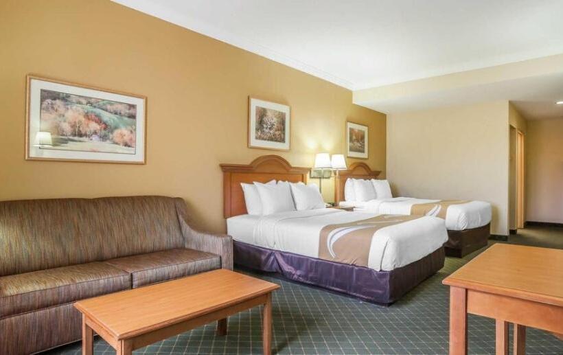 ホテル Tahlequah Inn