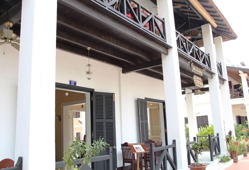 هتل The View Pavilion