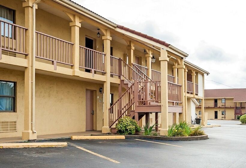 בית מלון כפרי Villa Inn