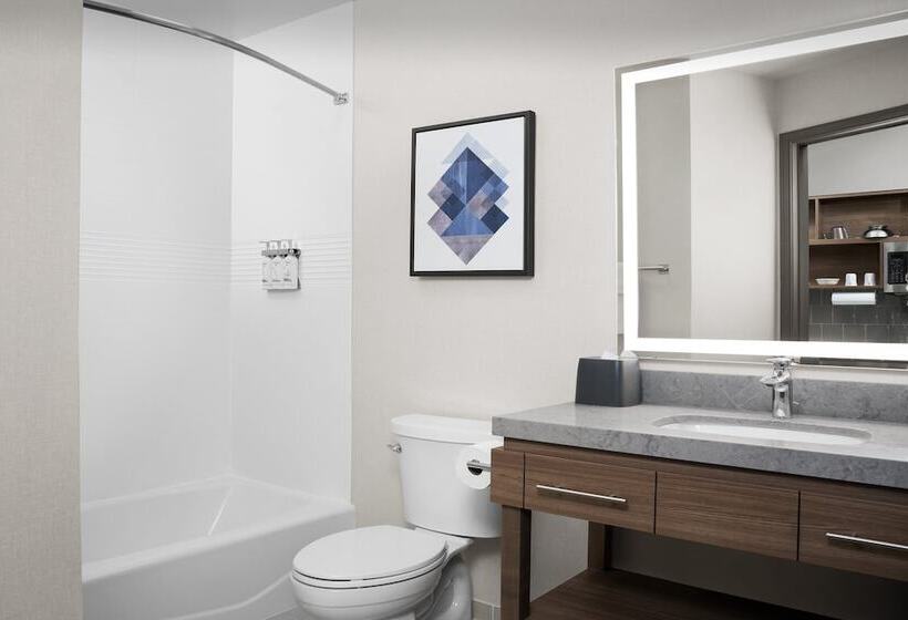 هتل Candlewood Suites Alexandria   Fort Belvoir By Ihg