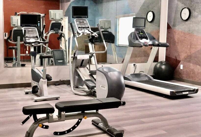 בית מלון כפרי Candlewood Suites Mount Pleasant, An Ihg