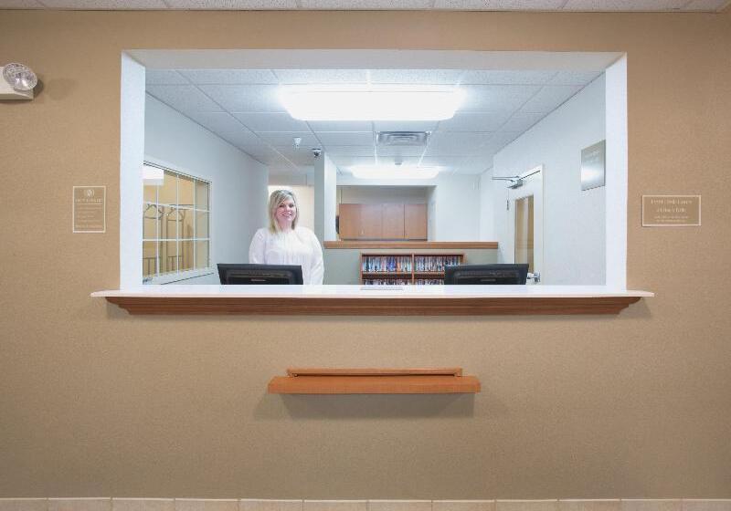 בית מלון כפרי Candlewood Suites   Peoria At Grand Prairie, An Ihg