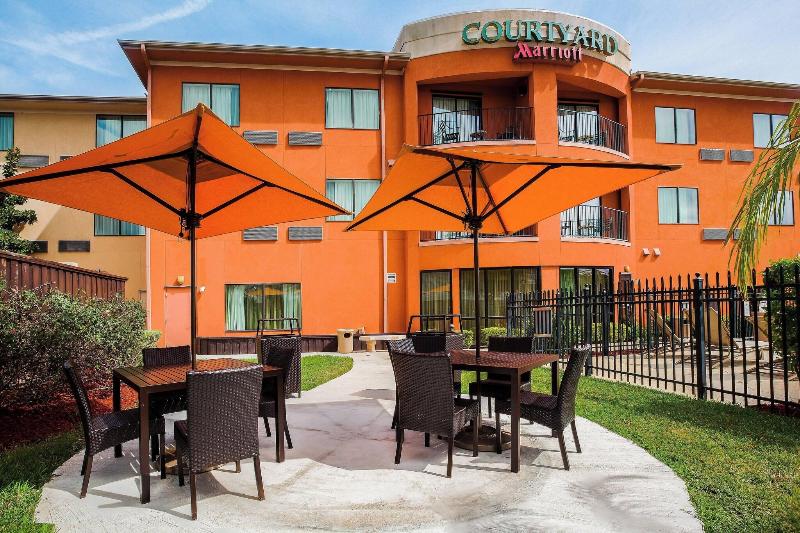 هتل Courtyard By Marriott Corpus Christi