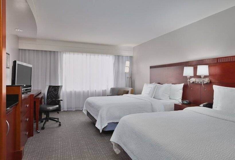 هتل Courtyard By Marriott Corpus Christi