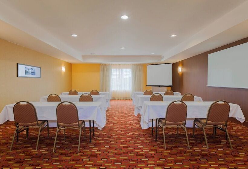 هتل Courtyard By Marriott Corpus Christi