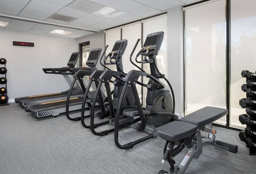 فندق Courtyard By Marriott San Diego Carlsbad