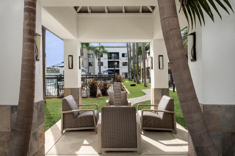 فندق Courtyard By Marriott San Diego Carlsbad