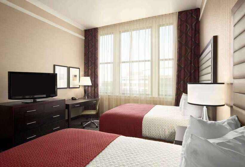 هتل Embassy Suites By Hilton St. Louis Downtown