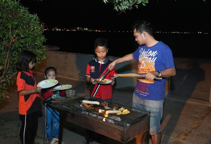 هتل Glory Beach Resort
