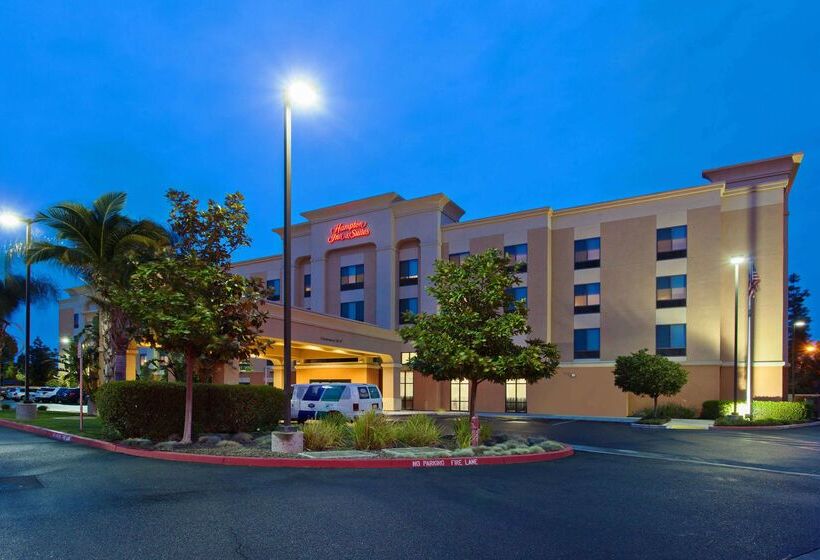 هتل Hampton Inn & Suites Clovisairport North