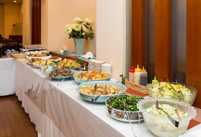 فندق Kochi Prince