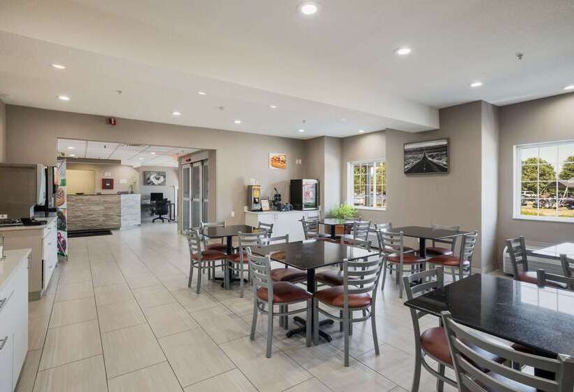 Sonesta Essential Hotels Blue Springs