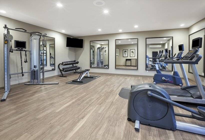 فندق Staybridge Suites Columbia Highway 63 & I 70, An Ihg