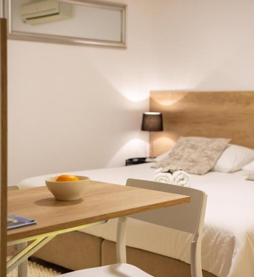 Apartments & Rooms Buble