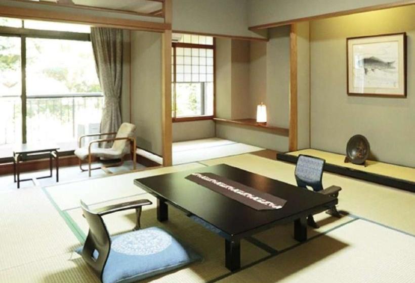 هتل Chorakuen