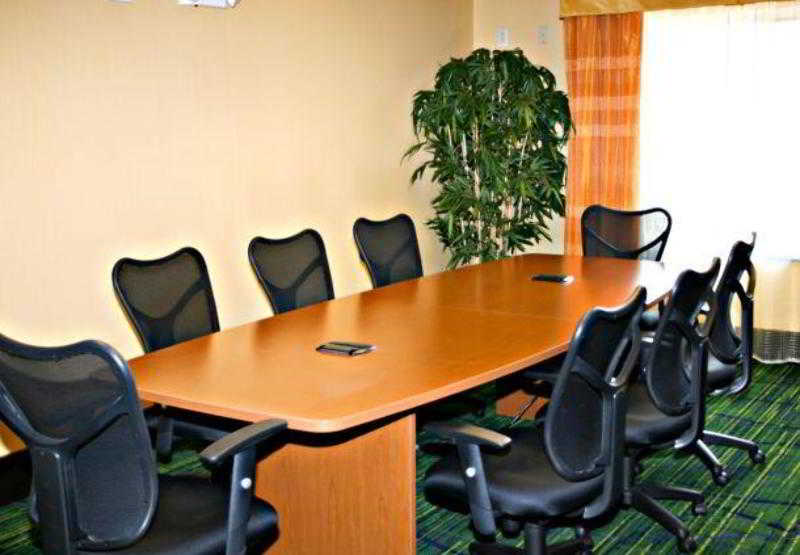 בית מלון כפרי Fairfield Inn & Suites By Marriott Tupelo