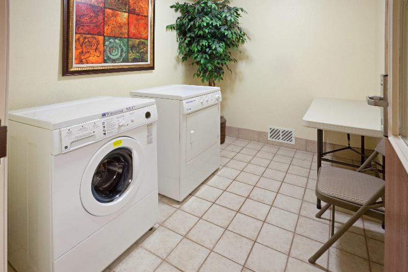 فندق Staybridge Suites Lubbock   University Area, An Ihg