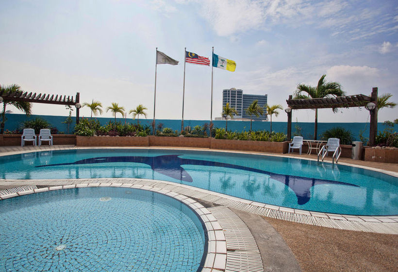 호텔 Summit  Bukit Mertajam