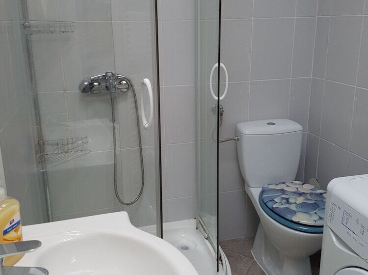 בית מלון כפרי Taban Hostel Zagreb   Hostel