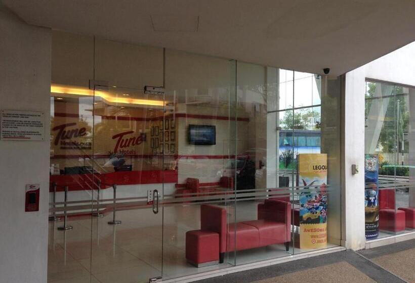 Tune Hotel   Danga Bay Johor
