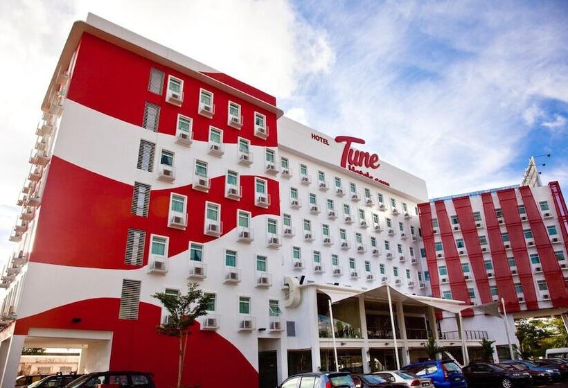 Tune Hotel   Danga Bay Johor