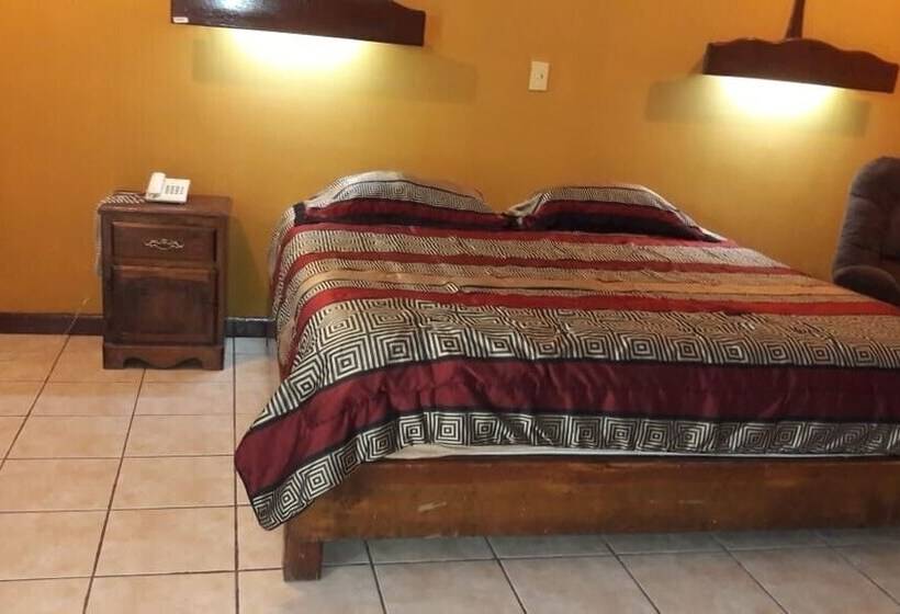 فندق Hacienda Escondida