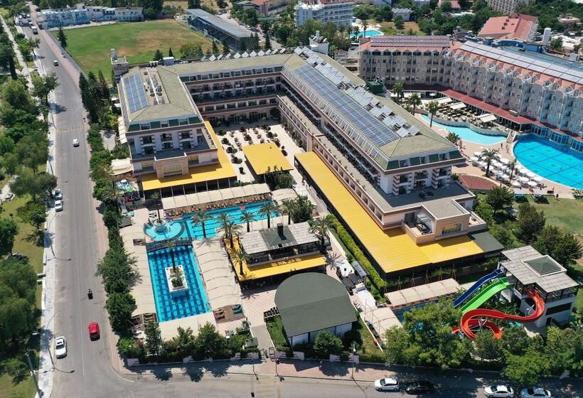 Crystal De Luxe Resort & Spa All Inclusive