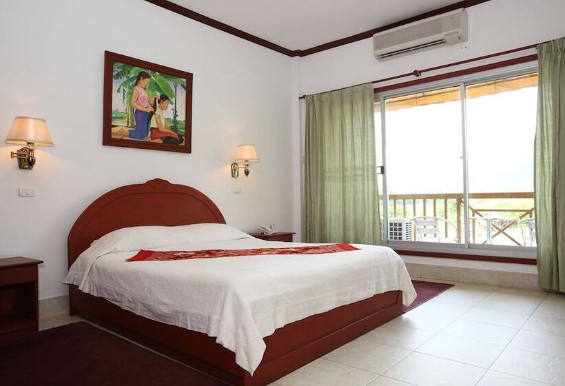 هتل Vansana Vang Vieng