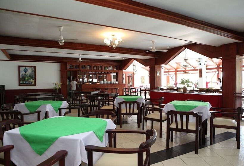 هتل Vansana Vang Vieng