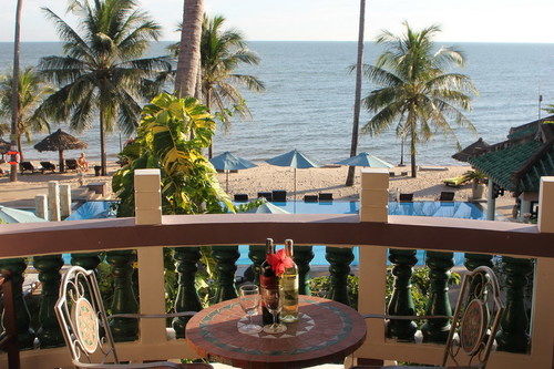 Hotel Dynasty Mui Ne Beach Resort