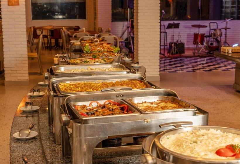 ホテル Grinbergs Village