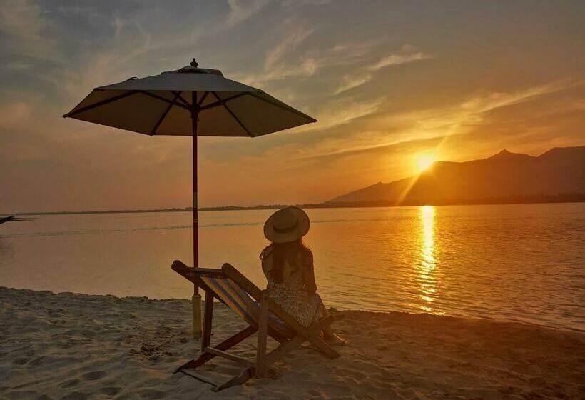 هتل La Folie Lodge