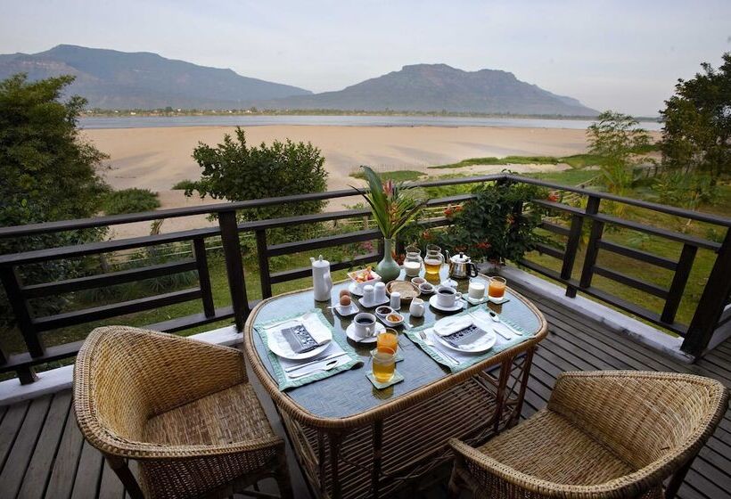 هتل La Folie Lodge