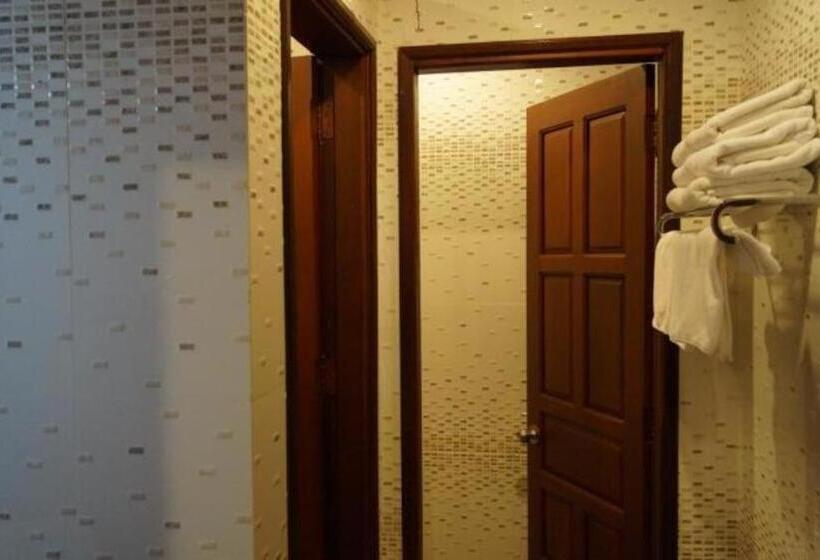 هتل Vansana Vang Vieng