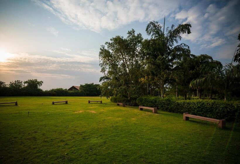 هتل Vijayshree Resort And Heritage Village