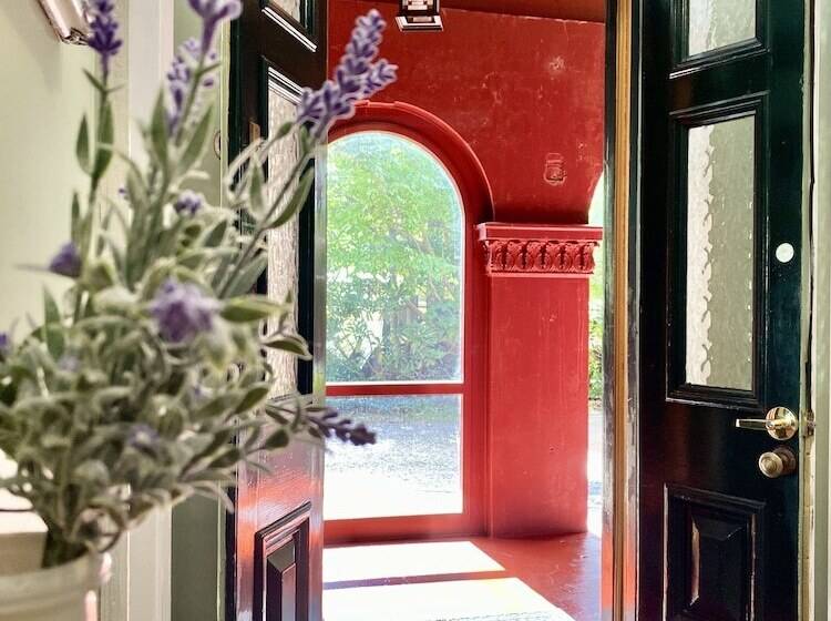 Bed and Breakfast Leura House