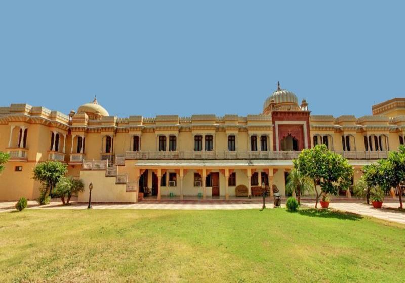 هتل Amar Mahal Orchha