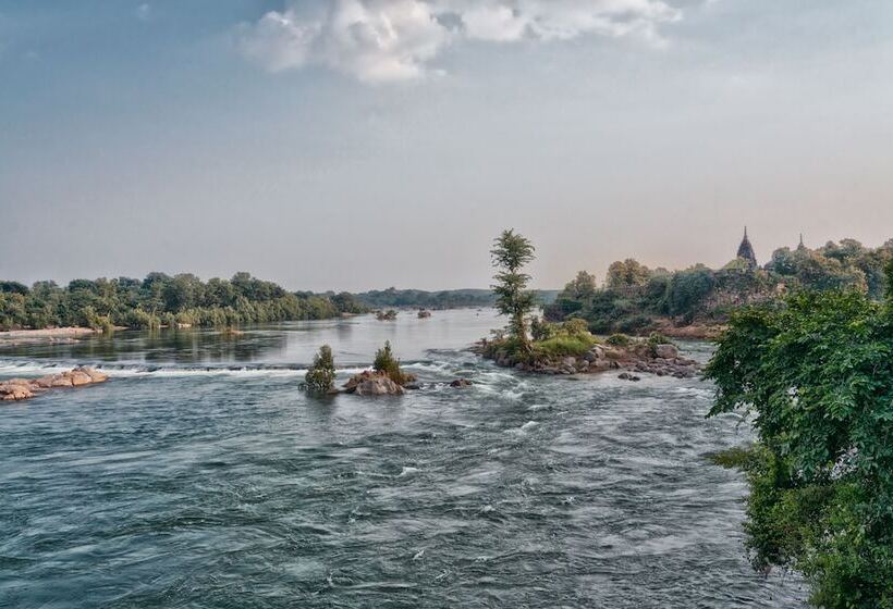 호텔 Bundelkhand Riverside