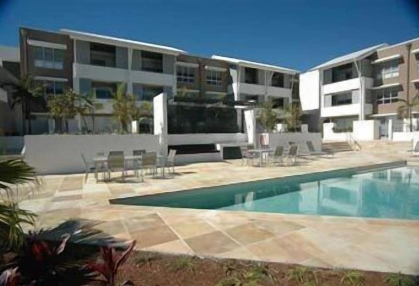 בית מלון כפרי Chancellor Executive Apartments