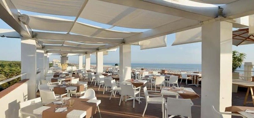 בית מלון כפרי Esplanade