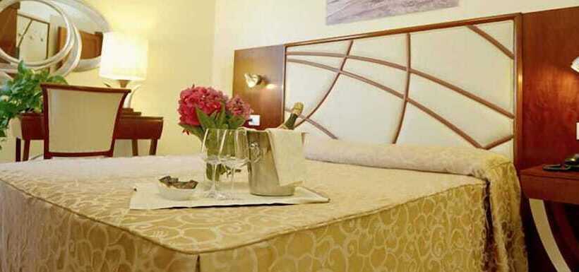 בית מלון כפרי Esplanade