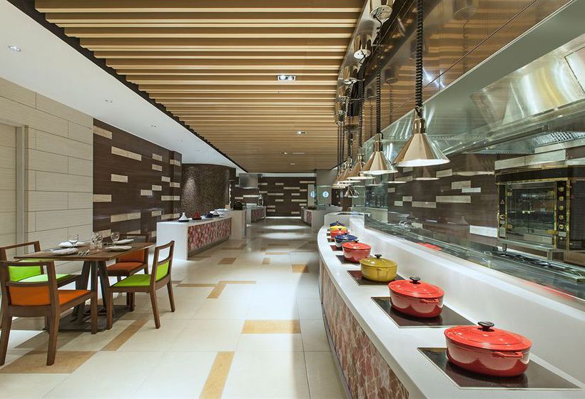 בית מלון כפרי Four Points By Sheraton Sandakan