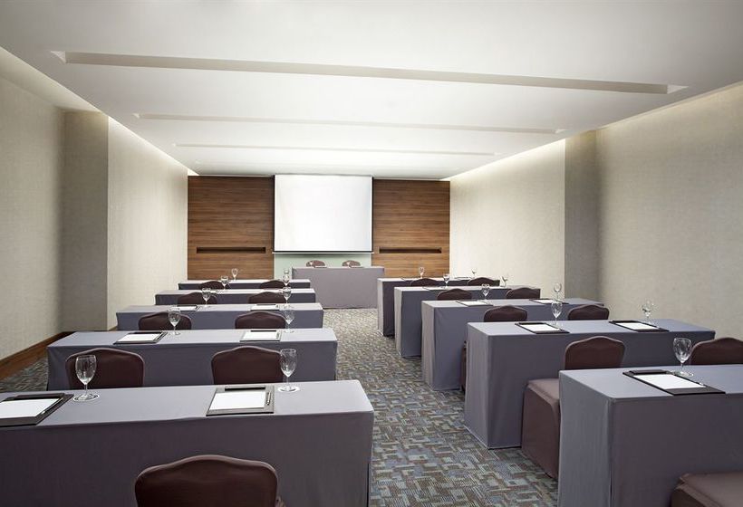 هتل Four Points By Sheraton Sandakan