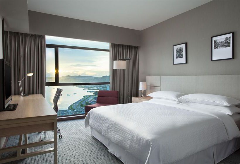 هتل Four Points By Sheraton Sandakan