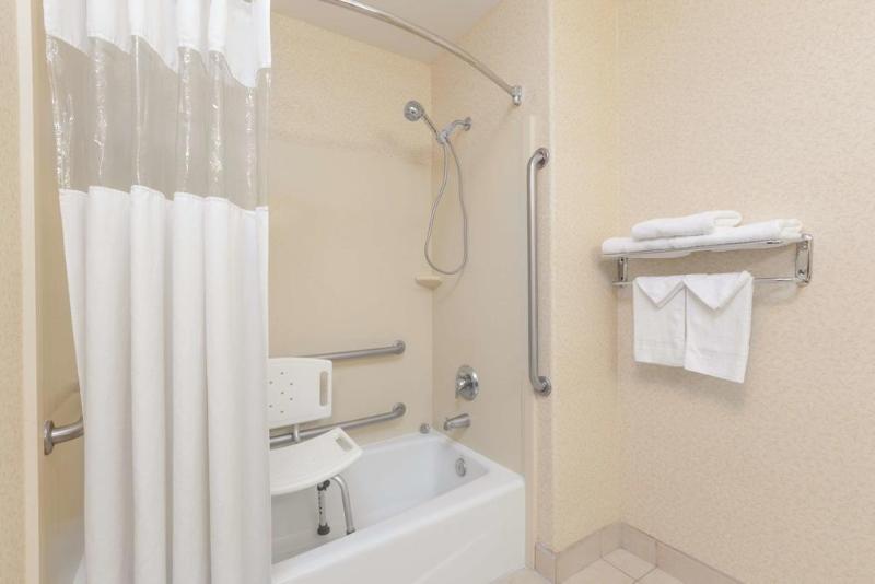 ホテル Howard Johnson By Wyndham Bakersfield