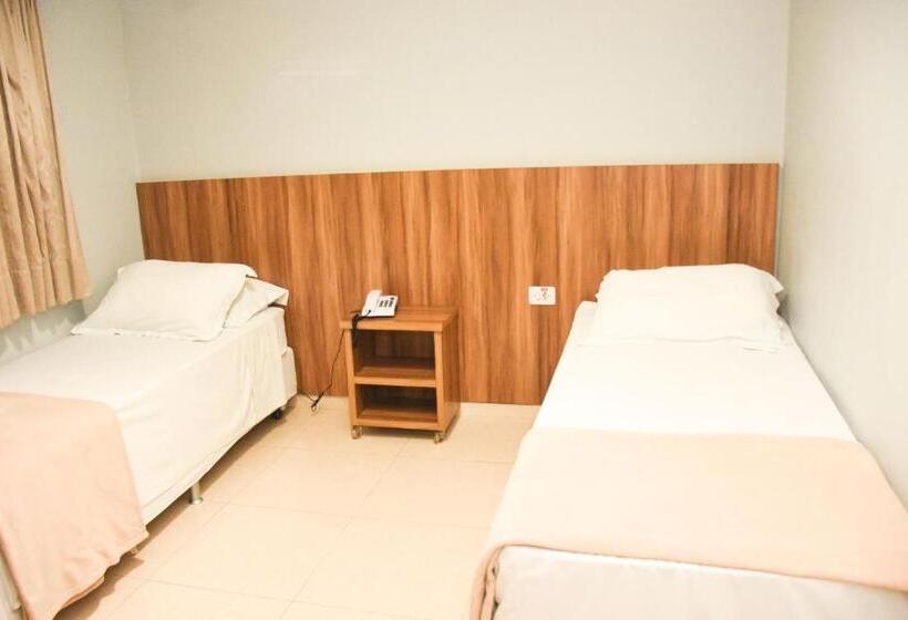 בית מלון כפרי Maximus Business