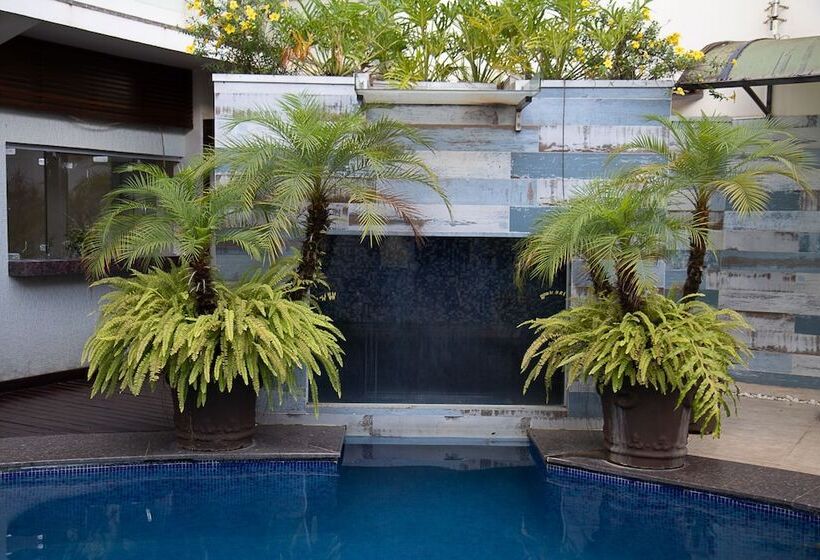 בית מלון כפרי Maximus Business