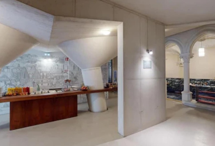 בית מלון כפרי Mercure Poitiers Centre