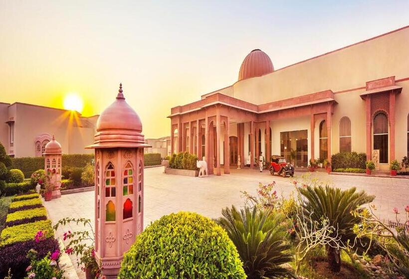 בית מלון כפרי Orchha Palace And Convention Centre